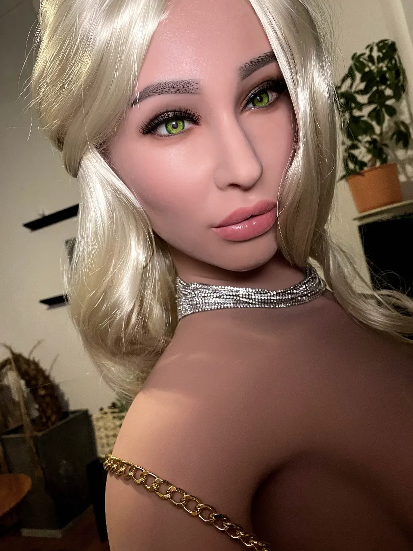 Savannah 170cm Tall Hybrid Sex Doll